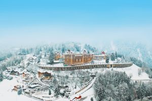 caux-mm-retouch-v2-1-maxwidth-1600-maxheight-1600